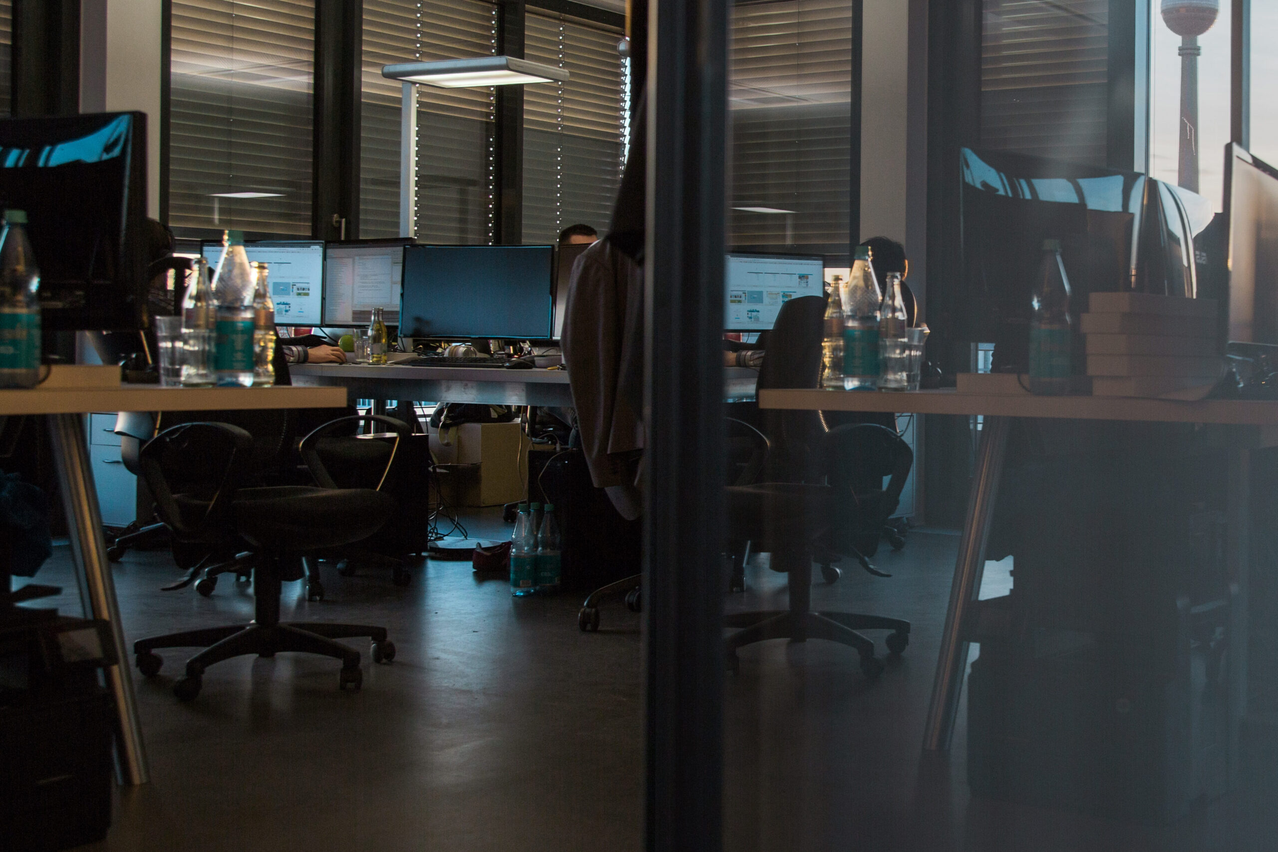 fotografia-del-interior-de-una-oficina